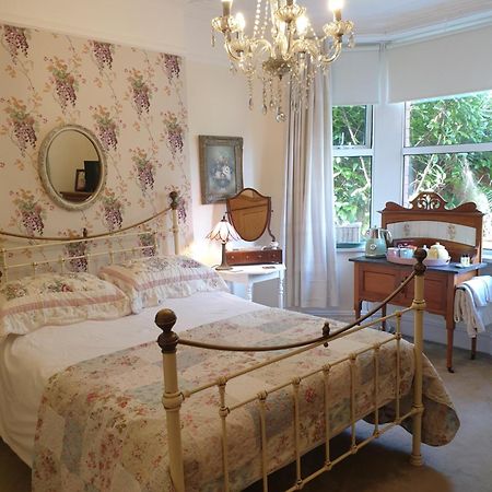 Private Room Near Roath Lake/Park 카디프 외부 사진