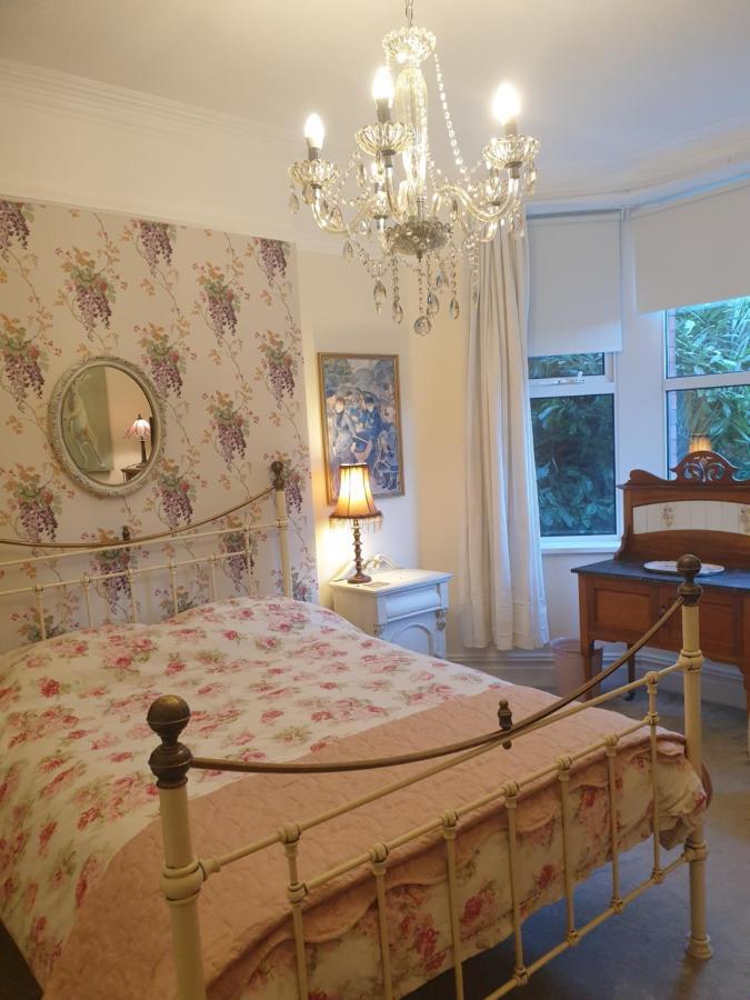 Private Room Near Roath Lake/Park 카디프 외부 사진