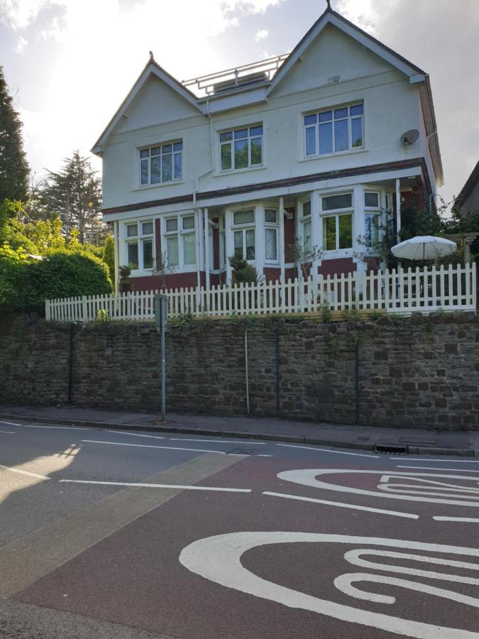 Private Room Near Roath Lake/Park 카디프 외부 사진
