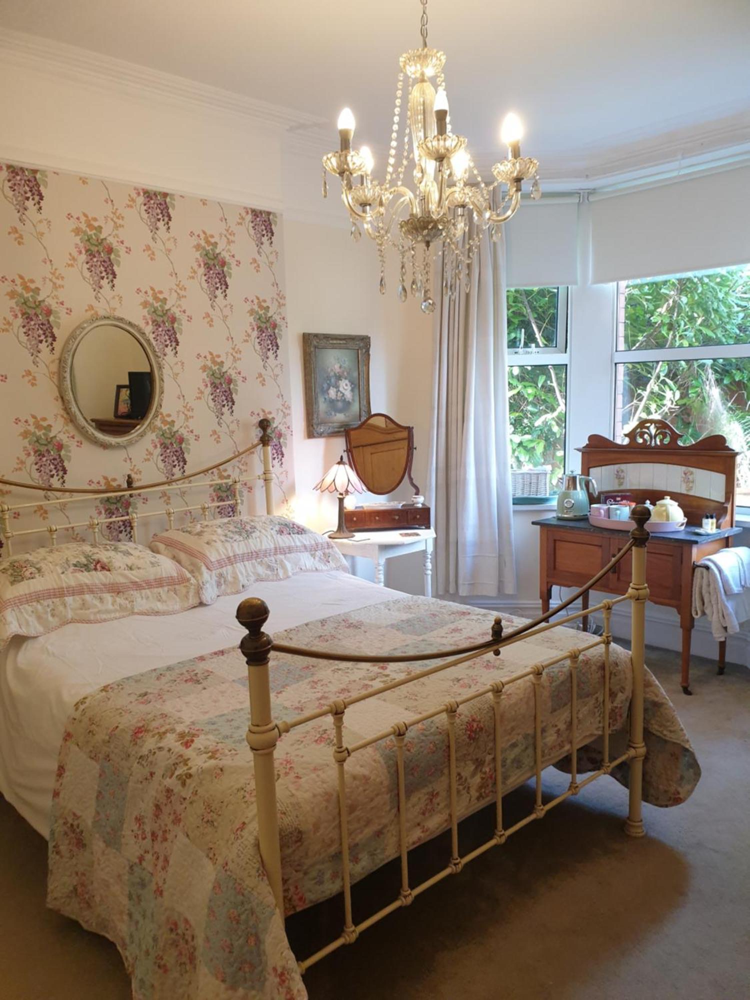 Private Room Near Roath Lake/Park 카디프 외부 사진