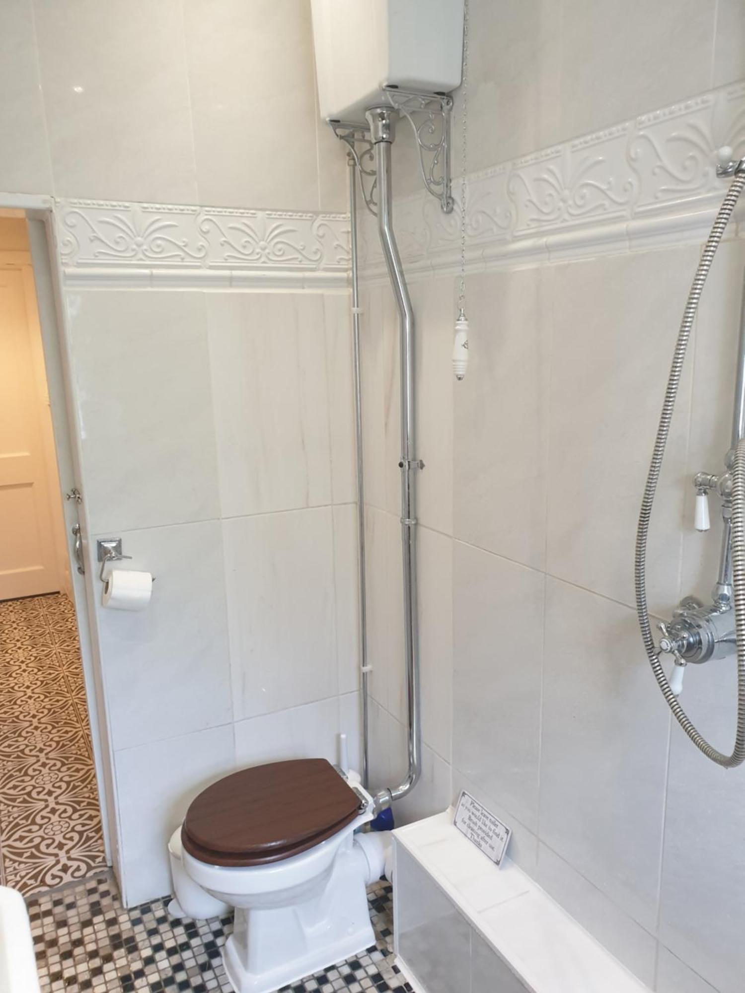 Private Room Near Roath Lake/Park 카디프 외부 사진